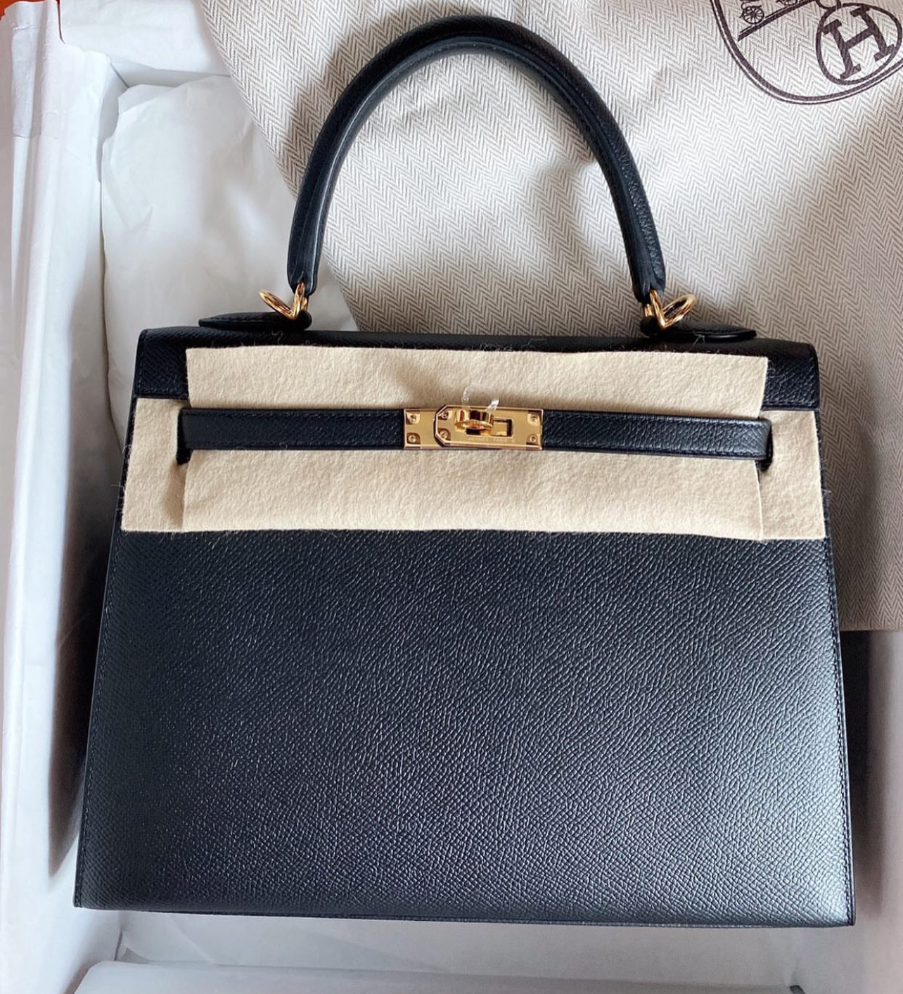 Hermes kelly 25"